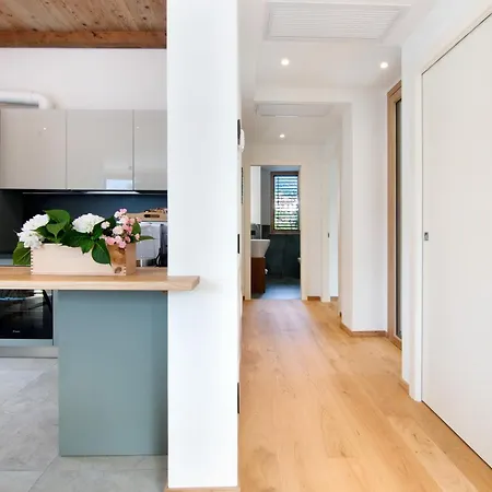 La Del In Terrazzo Apartment
