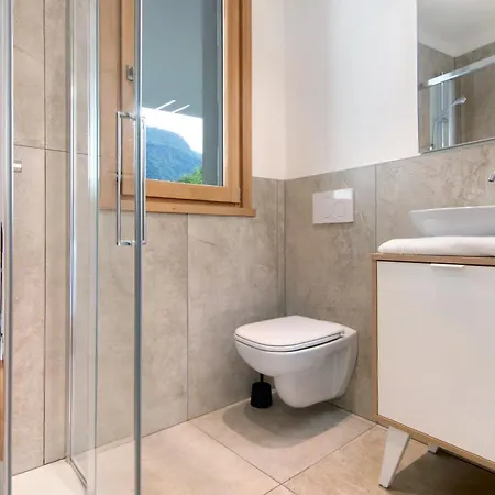 Apartman La Del In Terrazzo Colico